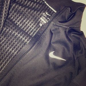 NIKE LONG SLEEVE